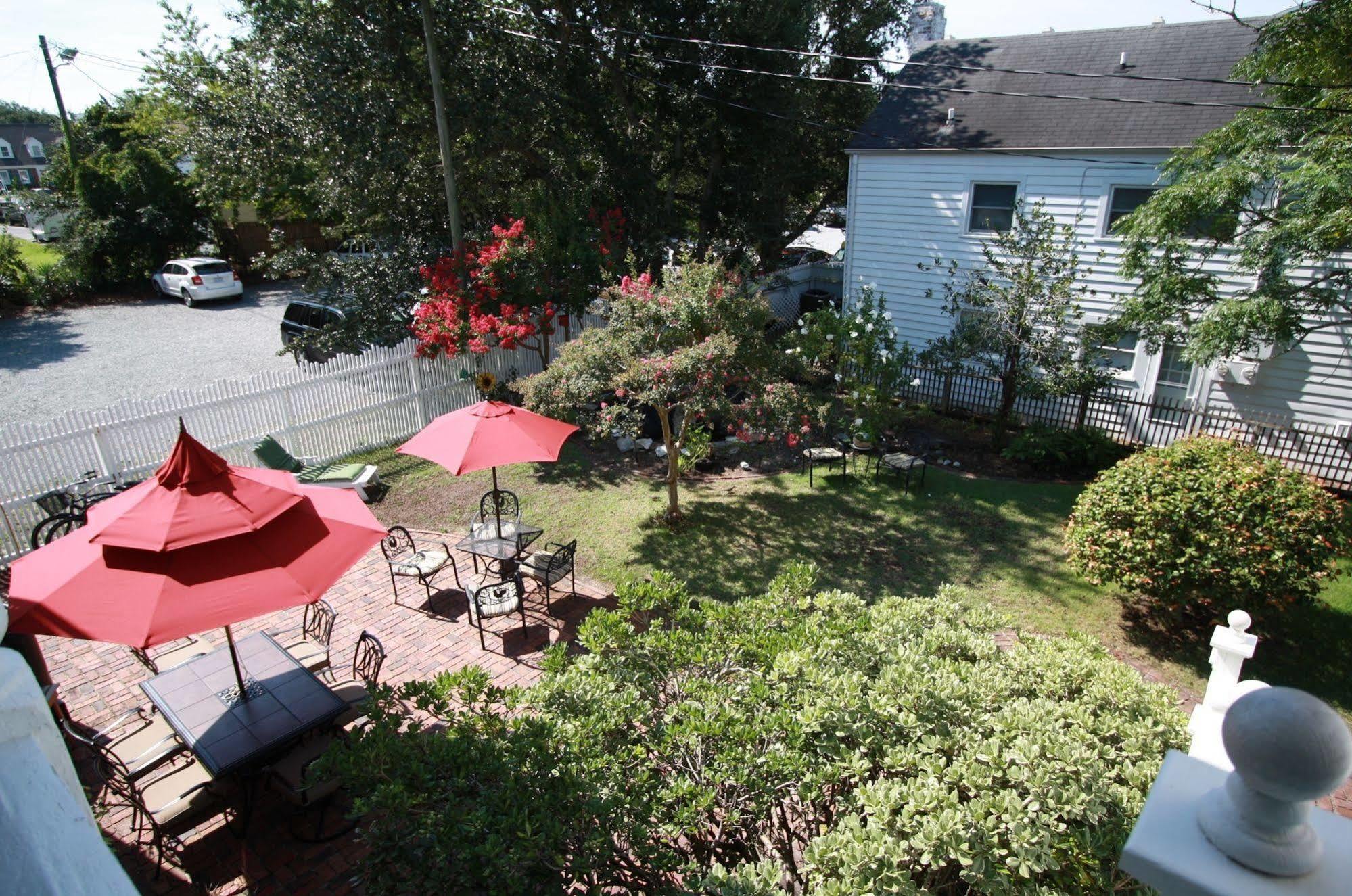 Pecan Tree Inn Beaufort Exterior foto