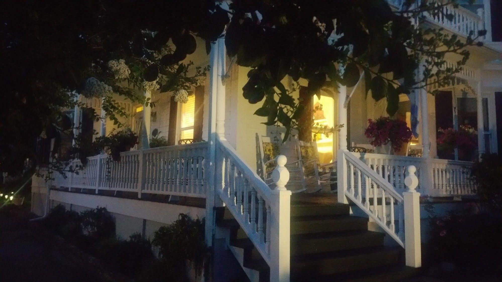 Pecan Tree Inn Beaufort Exterior foto